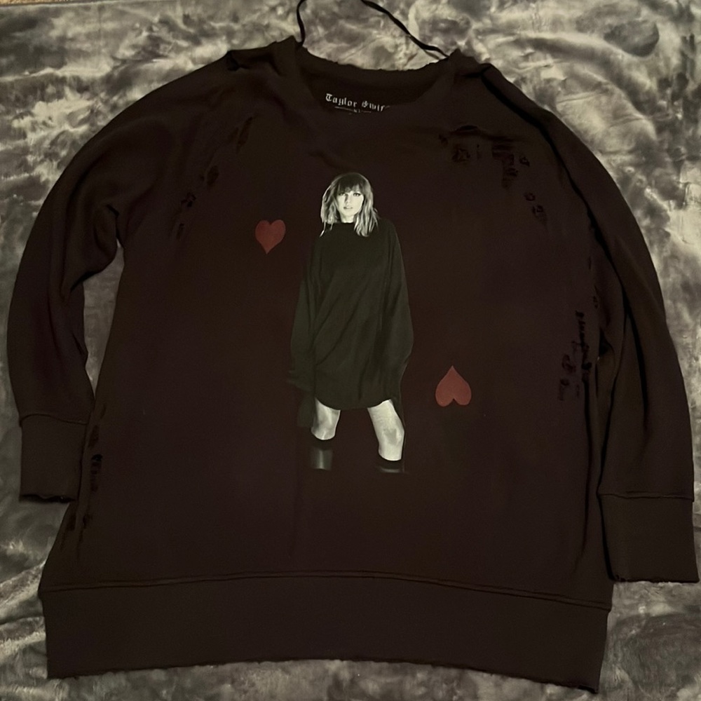 Taylor Swift Reputation Oversized Distressed Sweatshirt size M/L
